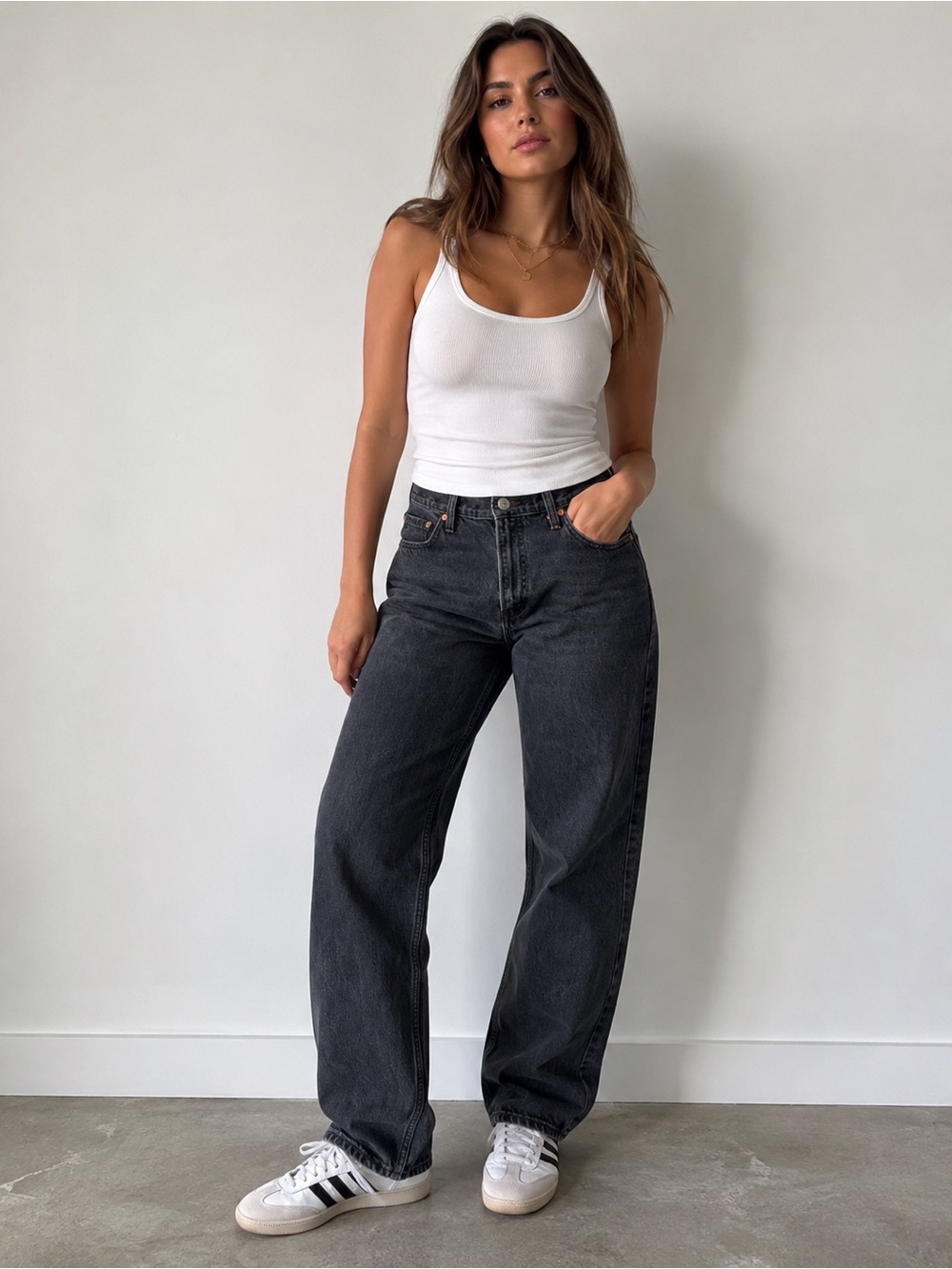 Levi’s Premium Dad Jean Women’s 29x30 Big E washed Black  Relaxed Straight Leg